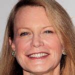 Shelley Hack Bio, Married, Husband, Net Worth, Height, kid